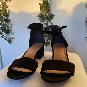 Rampage black chunky heels, size 8
